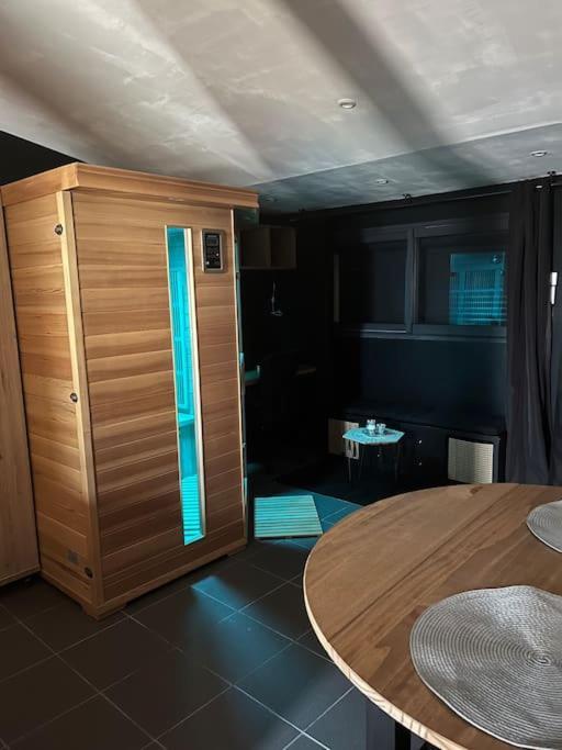 Suite Avec Sauna 36M² 尼奥尔 外观 照片