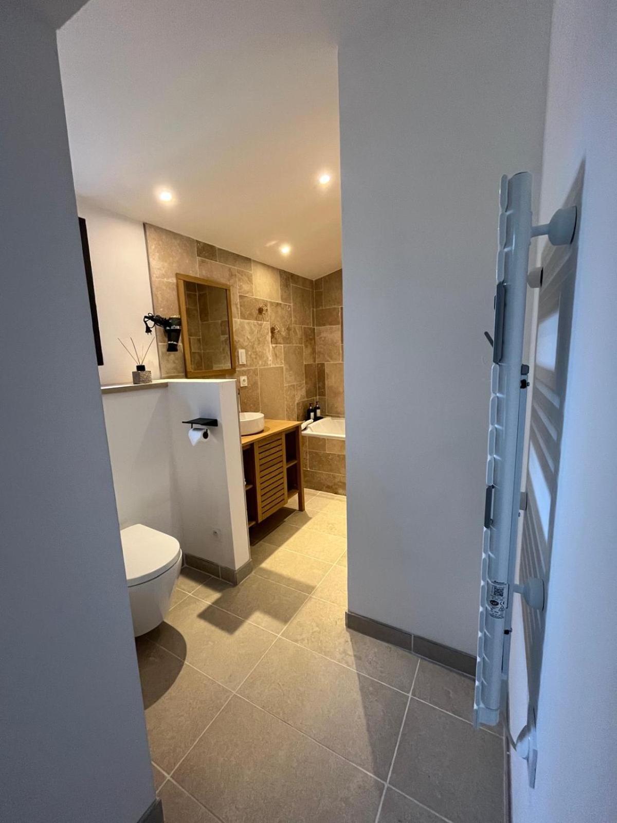Suite Avec Sauna 36M² 尼奥尔 外观 照片